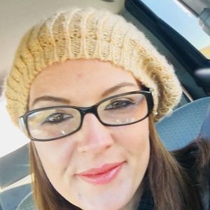 Meet your Posher, Courtney